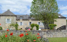 Les Dependances Du Chateau